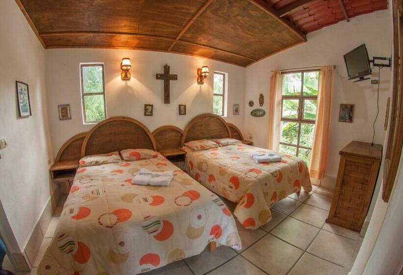4인용 스탠다드 룸, Hacienda Xico Inn