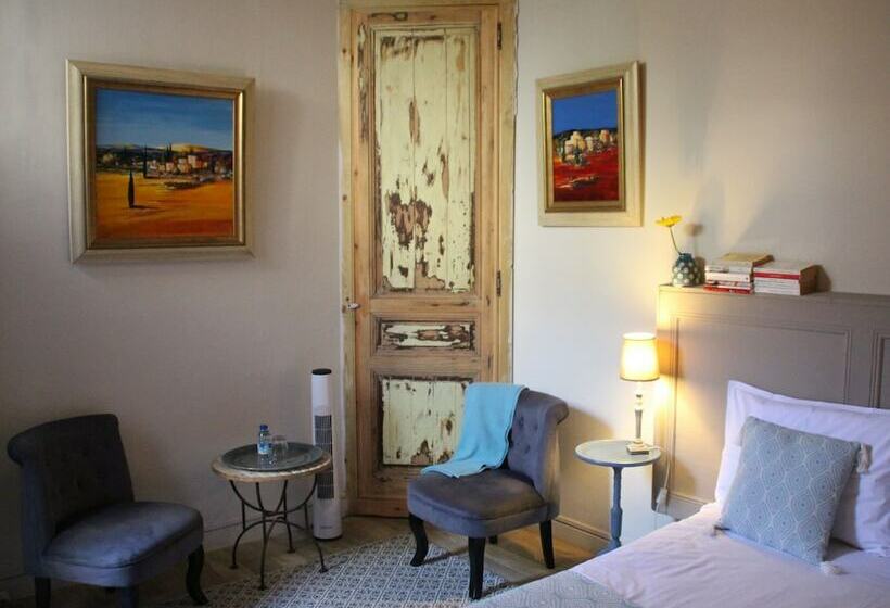 Номер Стандарт с Террасой, Une Chambre En Ville