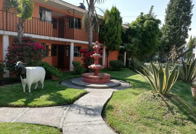 Номер Стандарт Трехместный, Villas Hotel Cholula