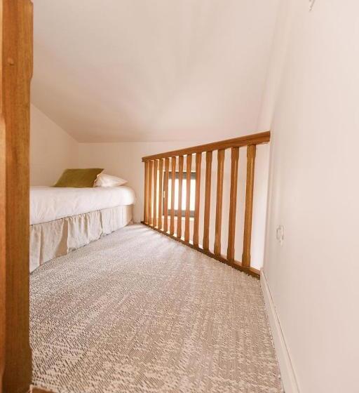 Habitación Triple Estándar, Le Victoria Boutique Hôtel