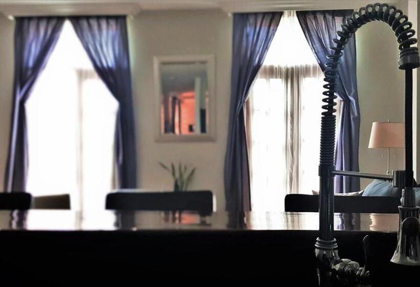 جناح, La Isabela Suites