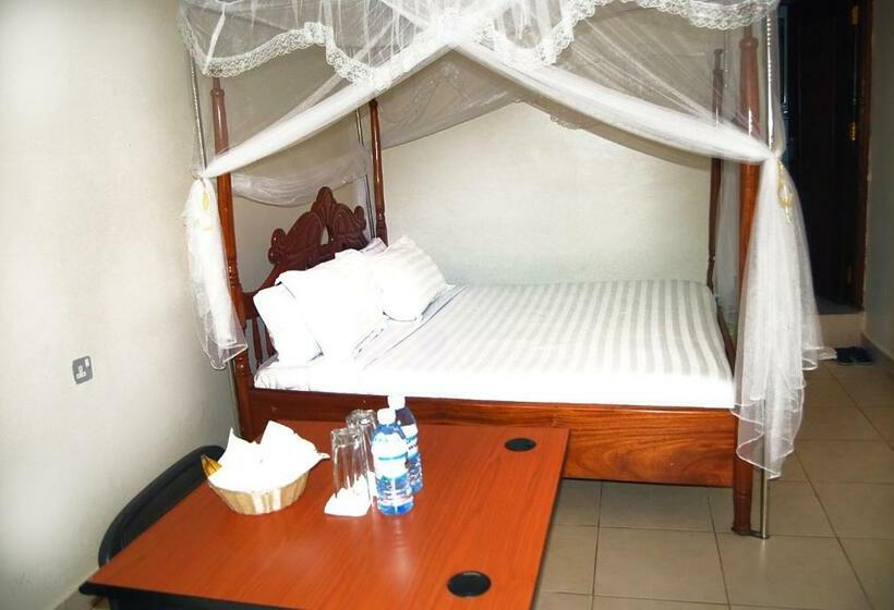 اتاق لوکس, Sandton Hotel Kasese