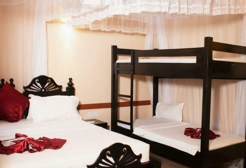 اتاق خانوادگی با چشم‌انداز باغ, Kijiji Beach Resort