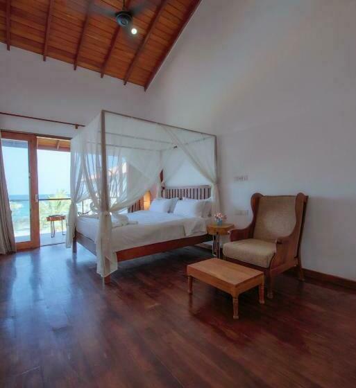 اتاق سه نفره دلوکس با چشم‌انداز دریا, Cardamon Hotel Nilaveli