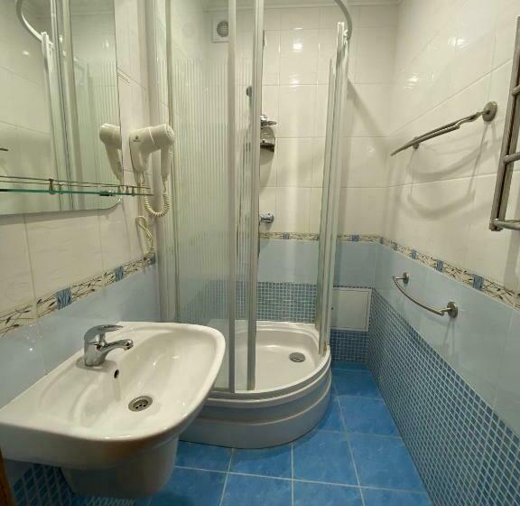 标准间, Dnipro