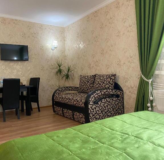 غرفة قياسية ثلاثية مزودة بشرفة, Villa Blanc