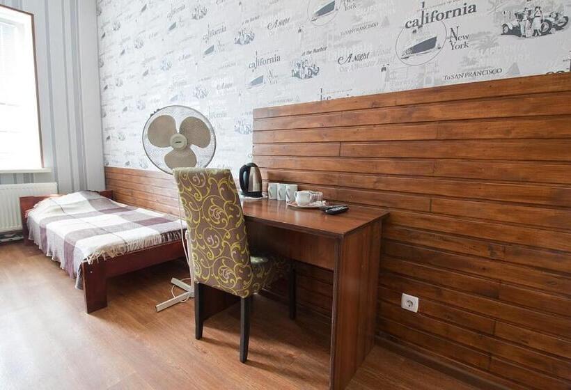 共用房间的床, Tsentr Hostel