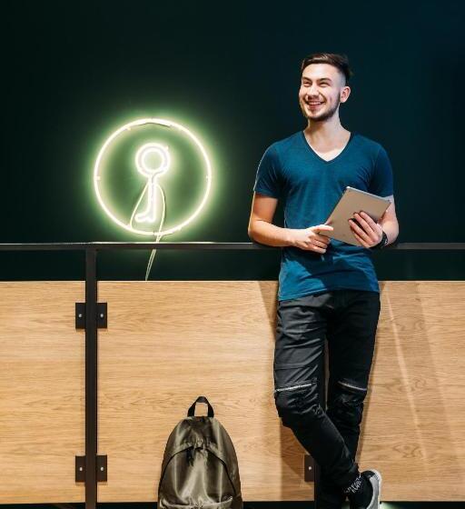 سرير فى غرفة مشتركه, Yard Hostel & Coffee