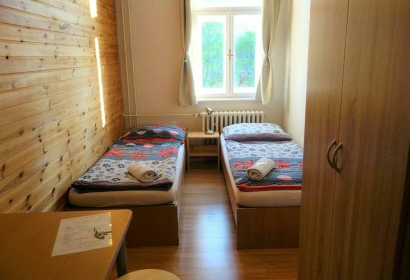 Quarto Estandar Banheiro Compartilhado, Hostel Bed   Breakfast Brno