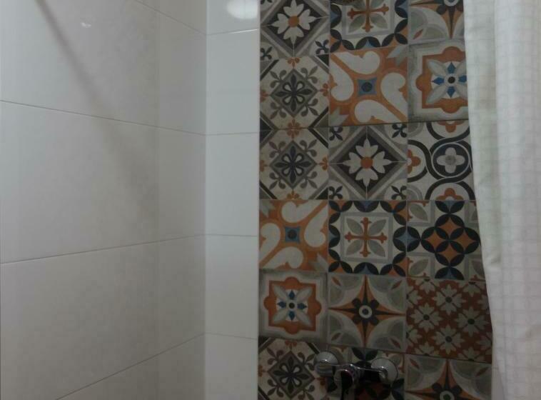 Quarto Quadruplo Estandar Banheiro Compartilhado, Hostel Bed   Breakfast Brno