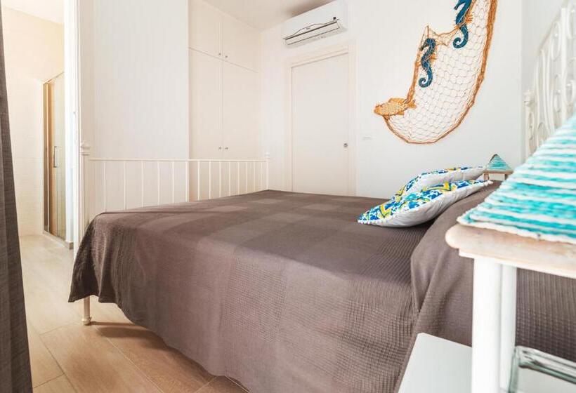Номер Стандарт Вид на Море с Балконом, Fema B&b Housea Travel