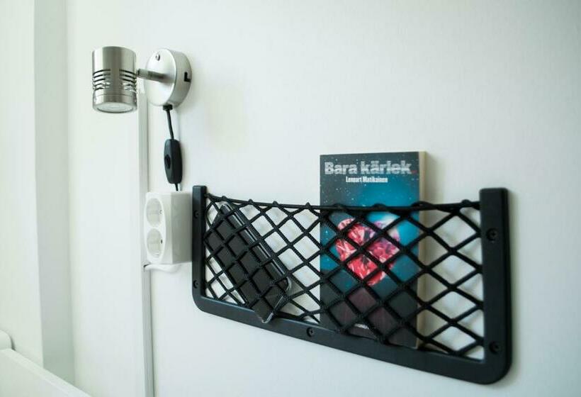 اتاق استاندارد چهارنفره با سرویس بهداشتی مشترک, Backpackers Göteborg