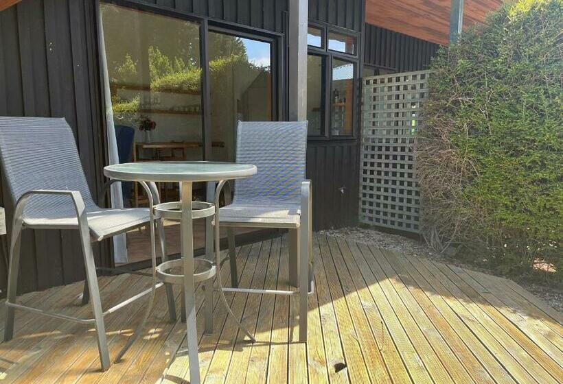 Апартаменты 1 Спальня Вид на Море, Summerspring Beachfront Accommodation