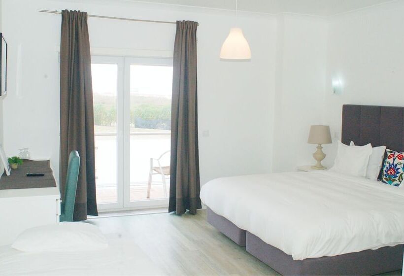 חדר משפחתי, Baleal Spot