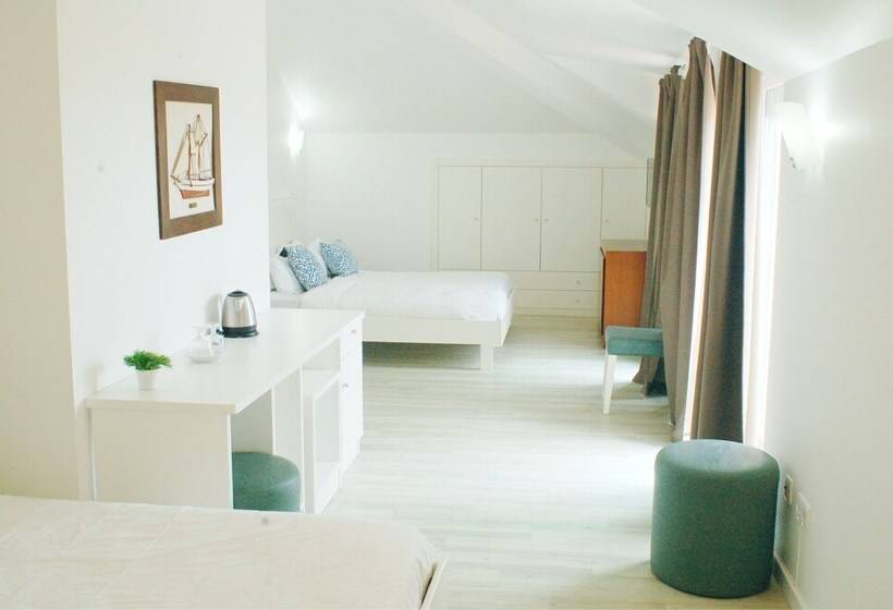 Семейный Номер, Baleal Spot