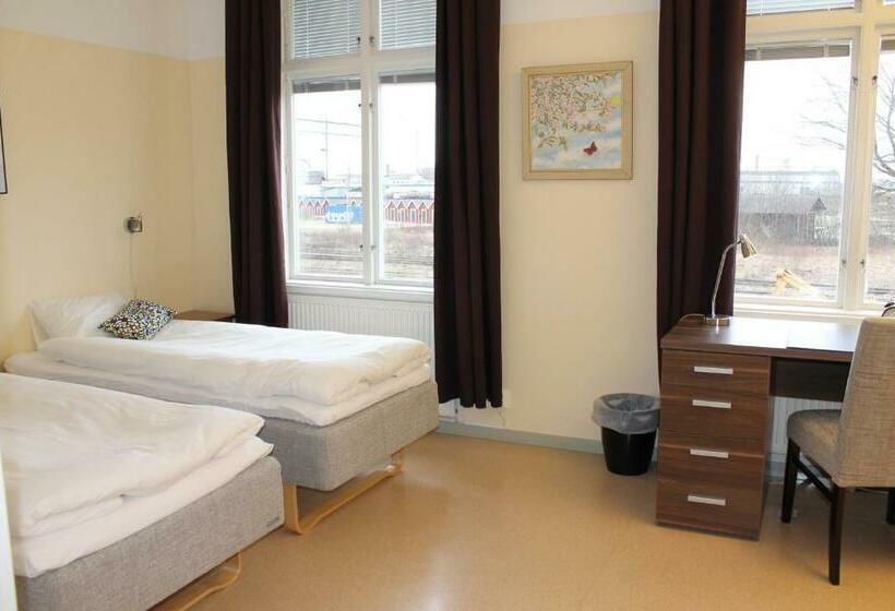 Standardzimmer Geteiltes Bad, Stationshusets Hotell Och Café Fd Hotell Lilla Station