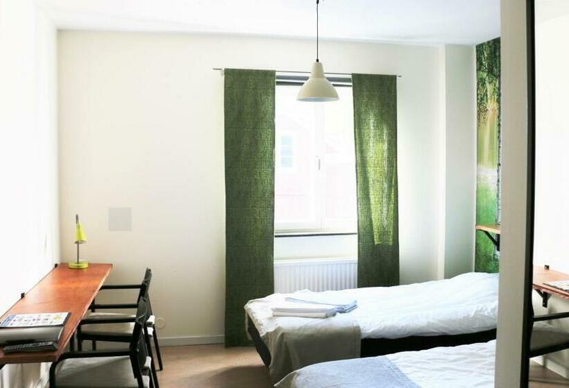 基本间, Svefi Vandrarhem   Hostel