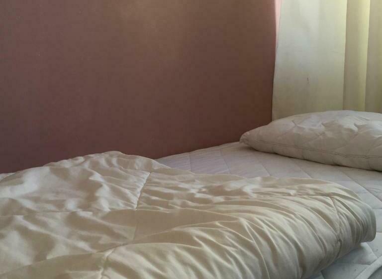اتاق استاندارد با سرویس بهداشتی مشترک, Linne Hostel