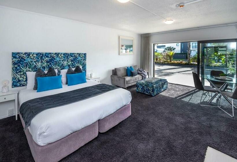 Семейный Номер Deluxe, Orewa Beachcomber