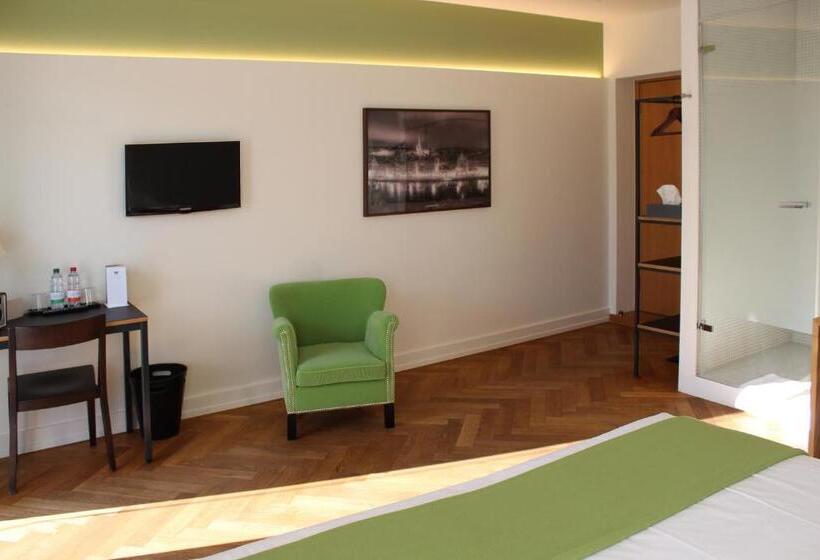 اتاق پریمیوم با بالکن, Boutique Hotel Ni Mo