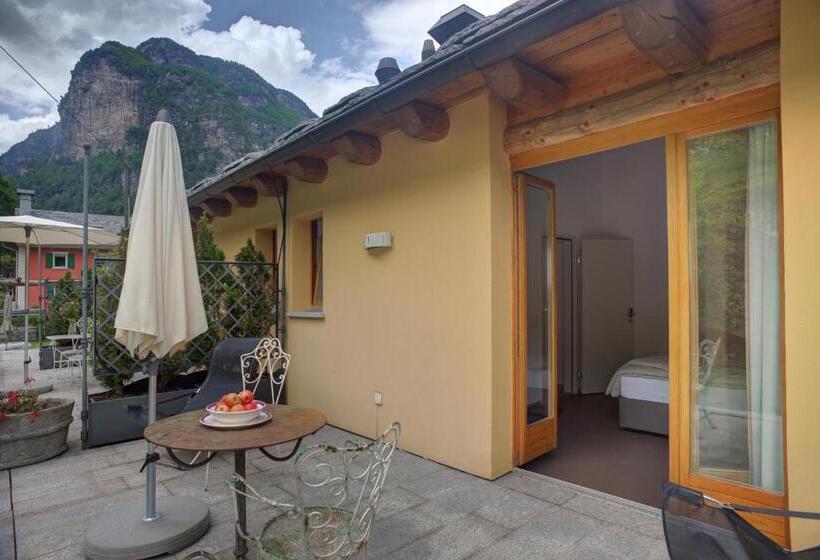 Номер Стандарт Вид на Сад, Myverzasca Resort Ai Piee