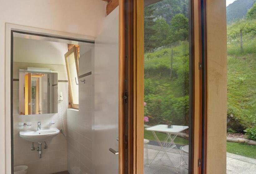 Номер Стандарт Вид на Сад, Myverzasca Resort Ai Piee
