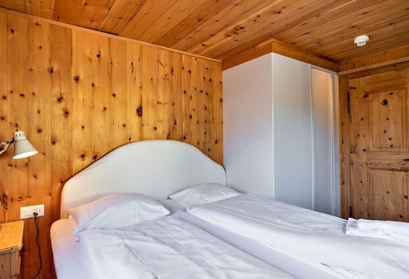 اتاق عادی, Chalet Speciale   Hostel