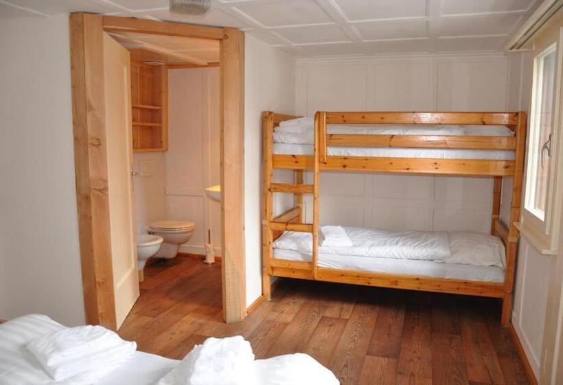 اتاق خانوادگی, Chalet Speciale   Hostel