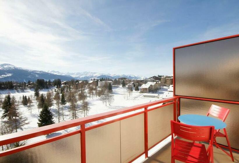 חדר סופריור, Elite