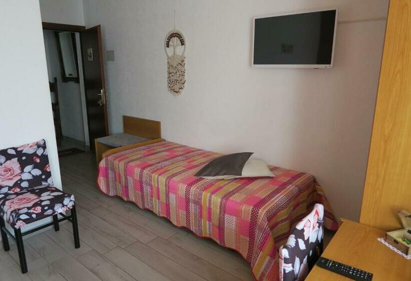 Номер Стандарт Трехместный, L Union B&b   Chambres D Hôtes