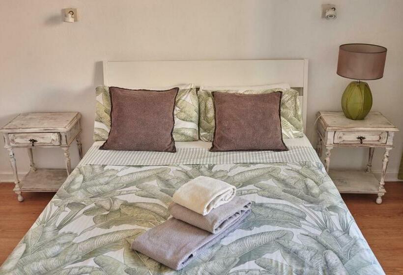 Номер Стандарт, Ljmonade Hostel