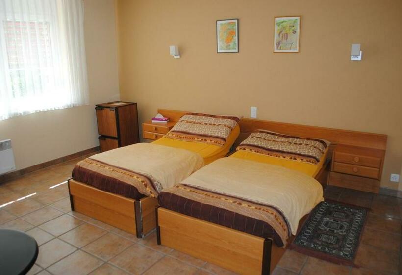 اتاق استاندارد, Motel   Hôtel La Poularde