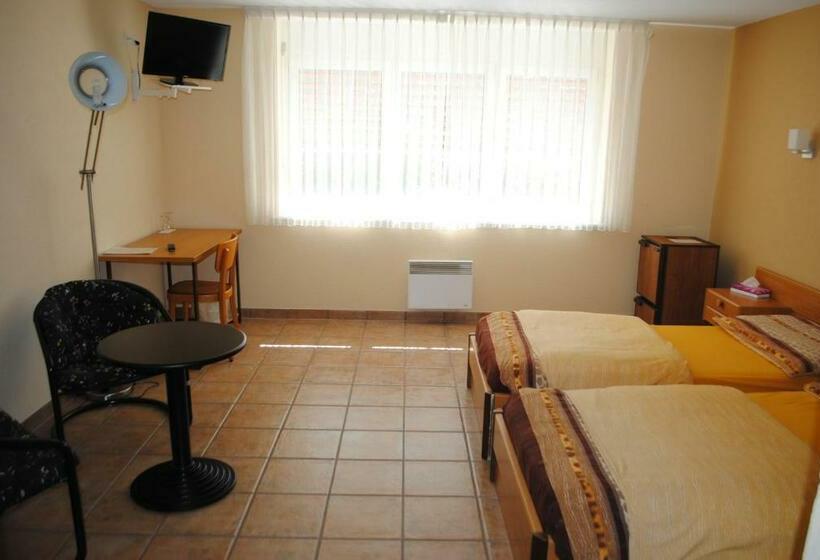 اتاق استاندارد, Motel   Hôtel La Poularde