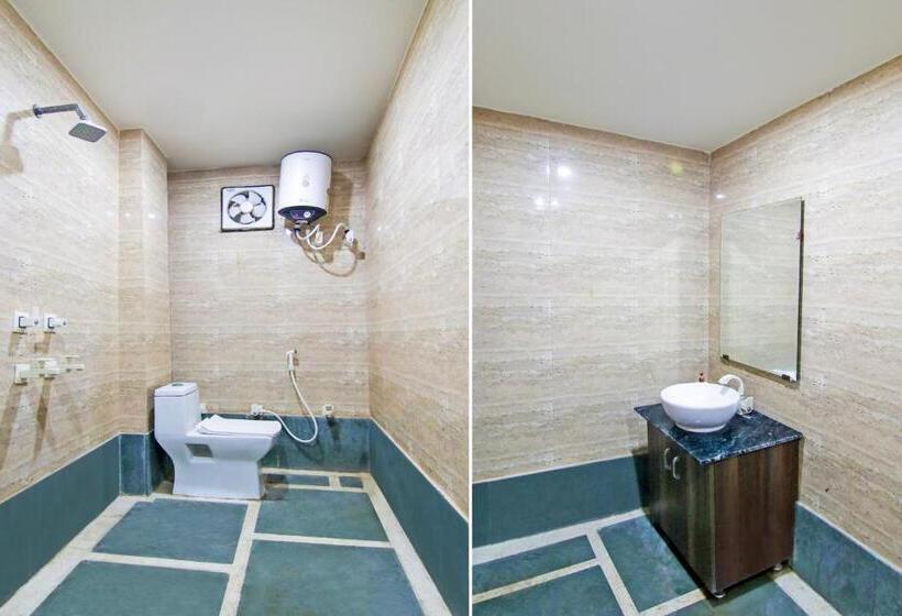 Quarto Triplo Clássico, O Lavish