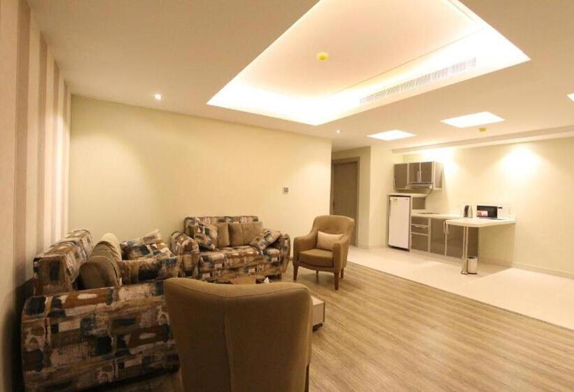 اتاق خانوادگی, حياة روز للشقق الفندقية