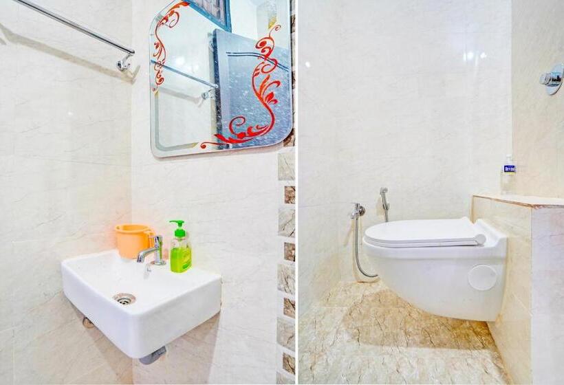 Трехместный Номер Классика, Oyo Hotel Silk