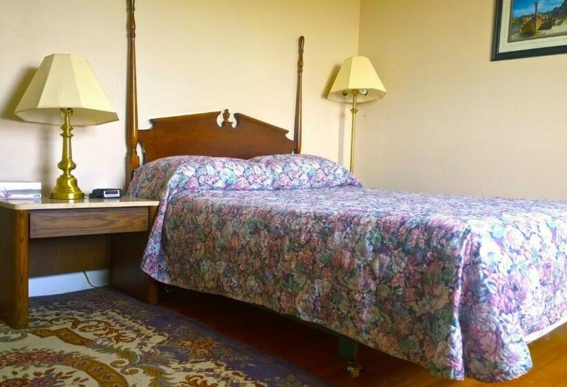 Family Suite, Admiral's Quay Motel & Suites