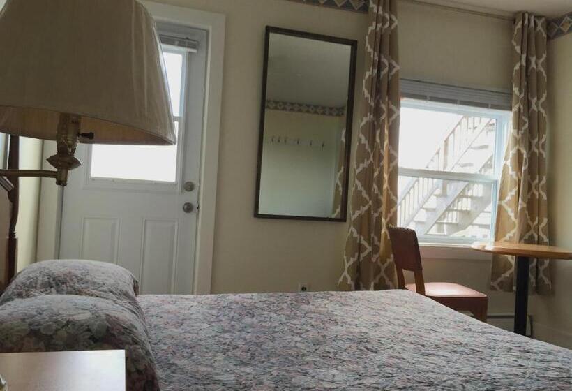 Номер Deluxe Вид на Море, Admiral's Quay Motel & Suites