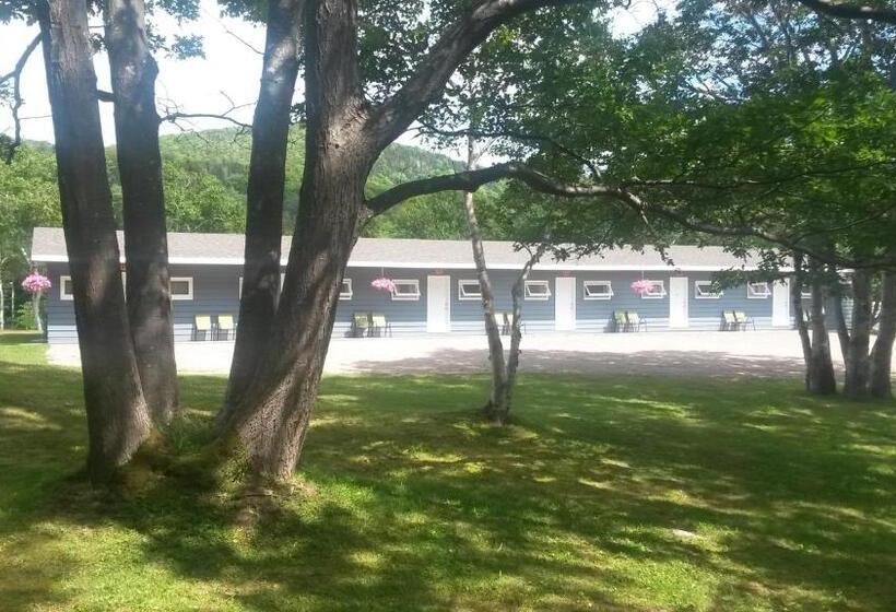 스탠다드 룸 더블 침대 2개, Cornerstone Motel