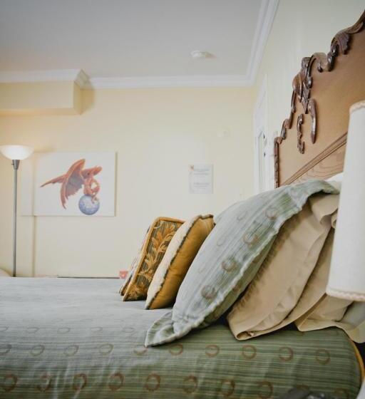 バス共有のスタンダードルーム, Maison Des Jardins B & B