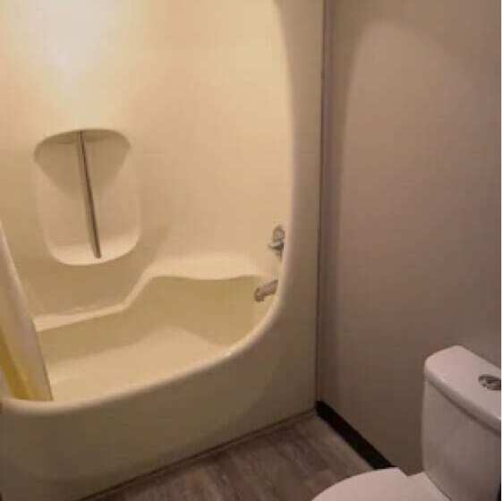 四人标准间, Banff International Hostel
