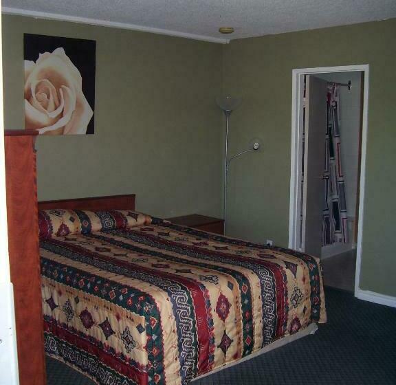 标准间, Beach Grove Motel