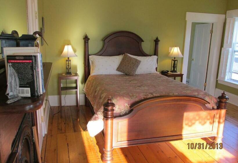 高级大房间, Louisbourg Heritage House