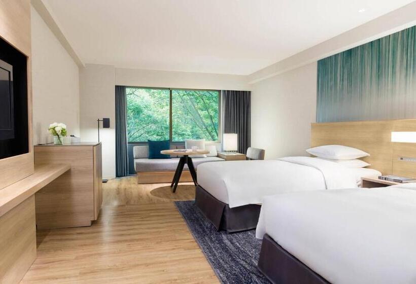 Номер Премиум Вид на Сад, Fuji Marriott Hotel Lake Yamanaka