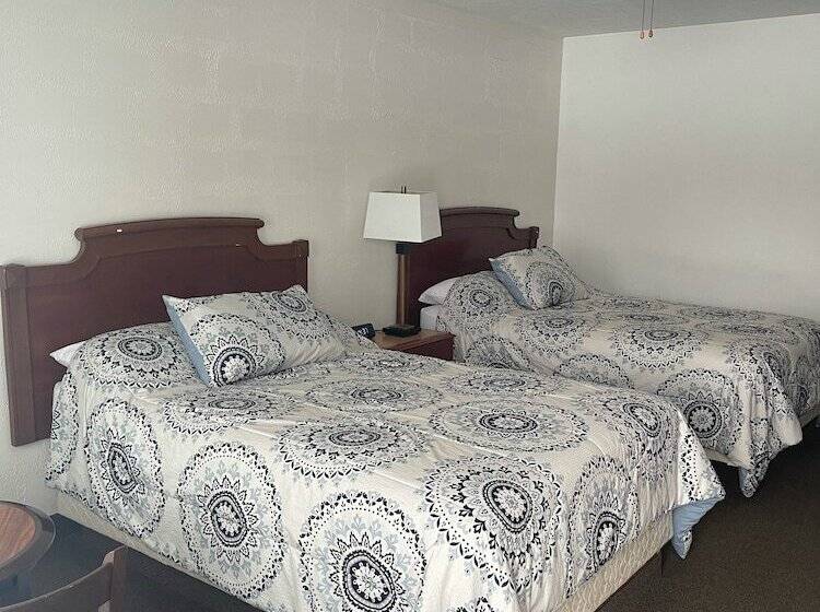 Quarto Estandar 2 Camas Casal, Welcome Inn