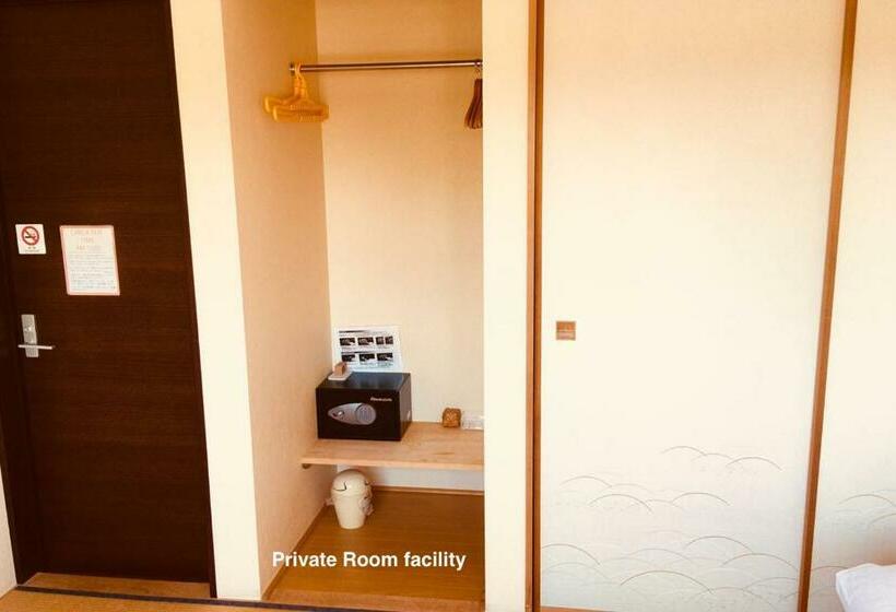 اتاق استاندارد با سرویس بهداشتی مشترک, Niseko Tabitsumugi Backpackers