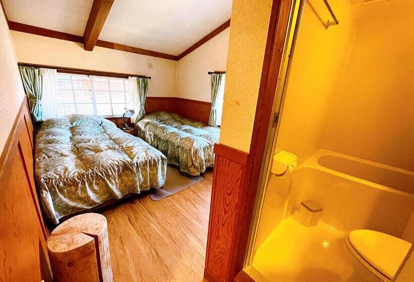 Четырехместный Номер Стандарт, Hakuba Pension & Log Hotel Meteor