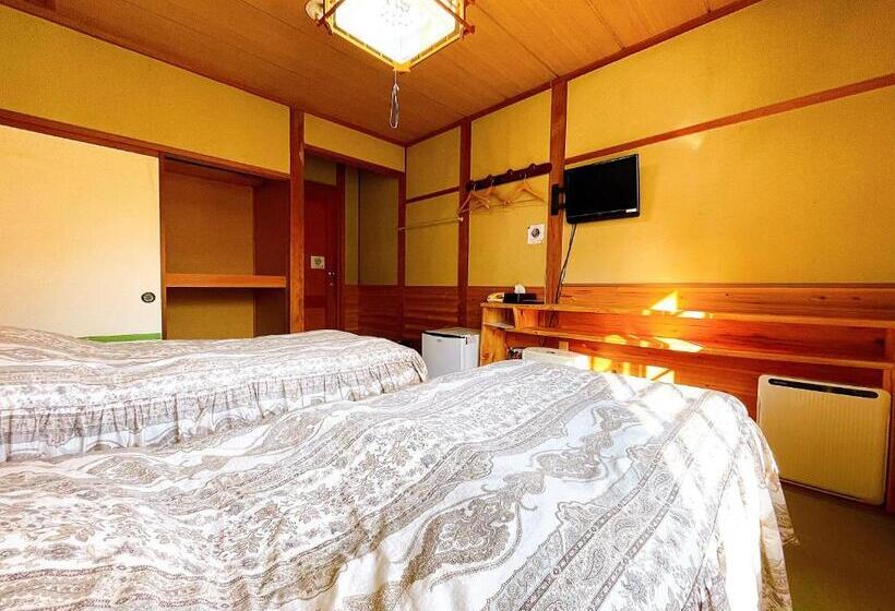 Номер Стандарт Совместная Ванная, Hakuba Pension & Log Hotel Meteor