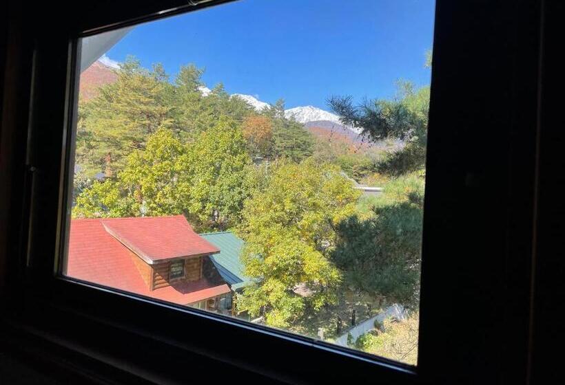 Номер Стандарт Трехместный, Hakuba Pension & Log Hotel Meteor