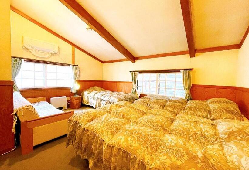 Номер Стандарт Трехместный, Hakuba Pension & Log Hotel Meteor
